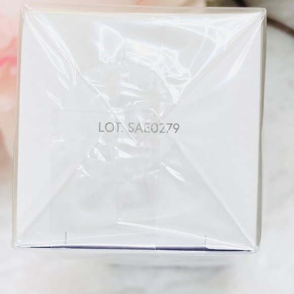 U Beauty Resurfacing Compound Full Size - Picture 7 of 7